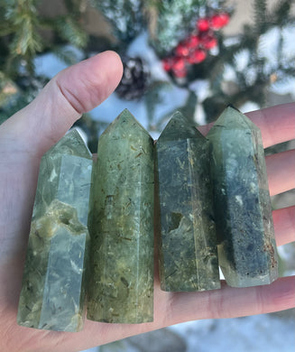 Prehnite with epidote towers