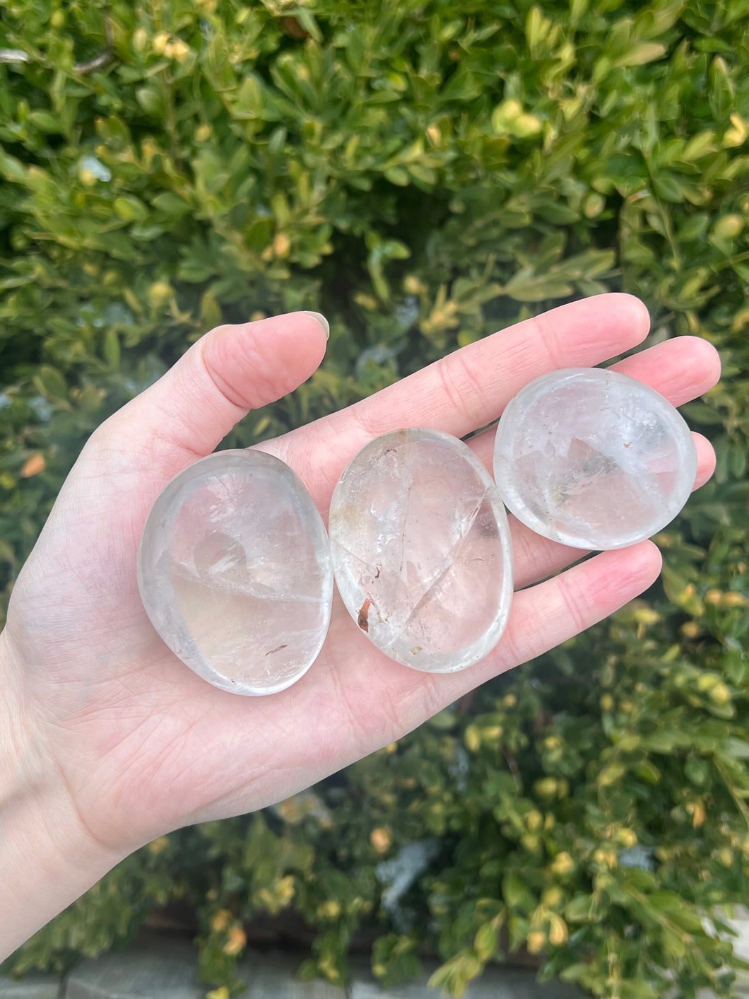 Quartz palm stones